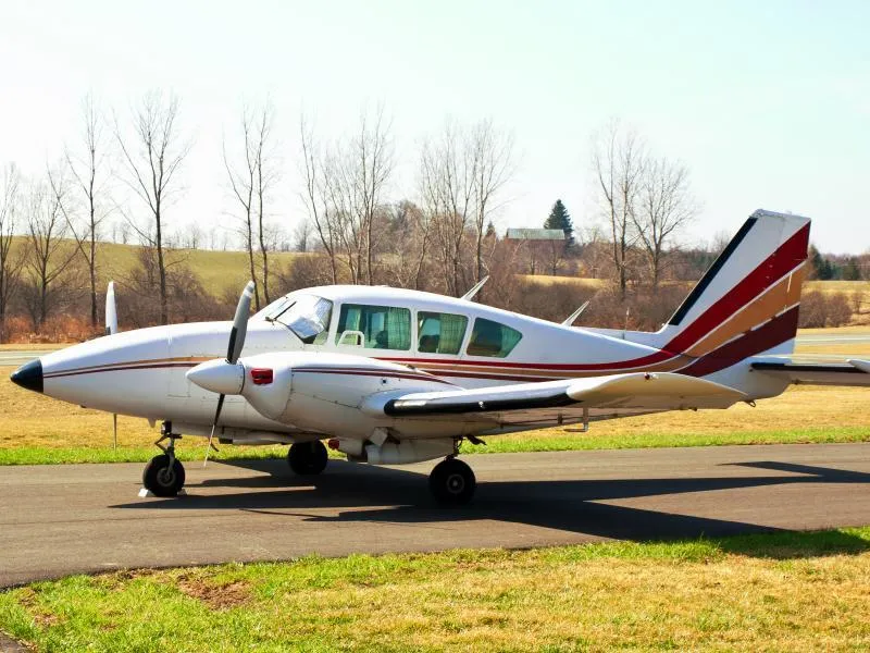Multi-engine piston aircraft