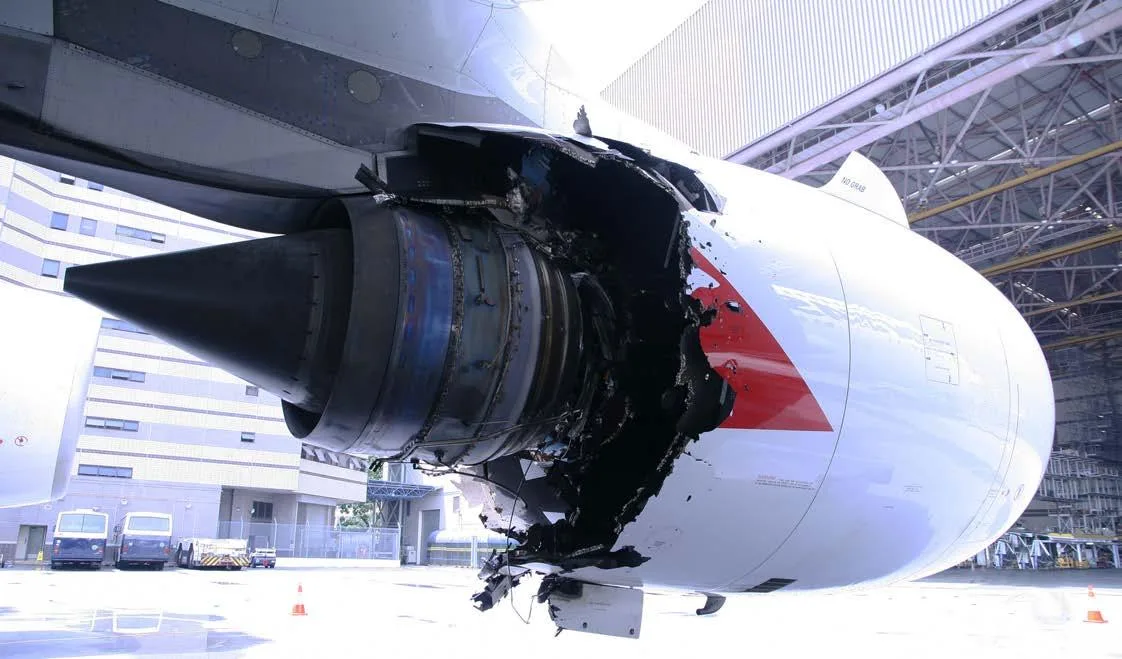 Qantas Flight 32 — Engine Explosion Over Singapore